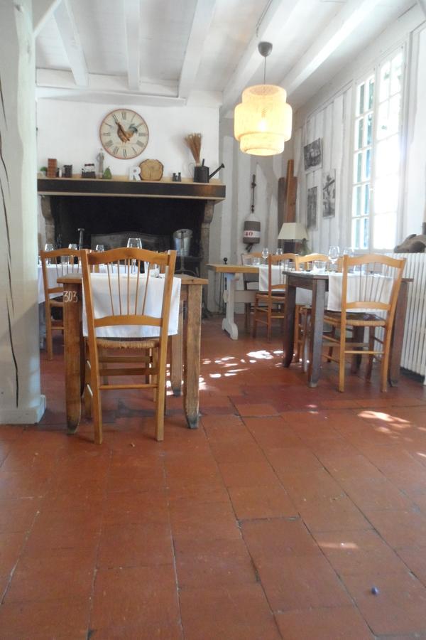 Hotel Et Restaurant Traditionnel L' Escalandes Lesperon エクステリア 写真