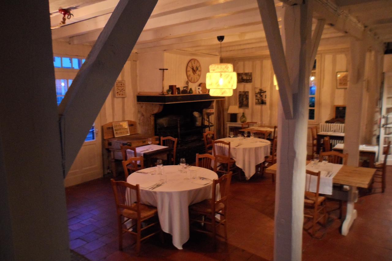 Hotel Et Restaurant Traditionnel L' Escalandes Lesperon エクステリア 写真